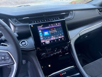 2023 Jeep Grand Cherokee L Altitude 4x4