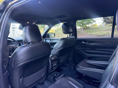 2023 Jeep Grand Cherokee L Altitude 4x4