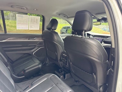 2022 Jeep Grand Cherokee L Limited 4x4