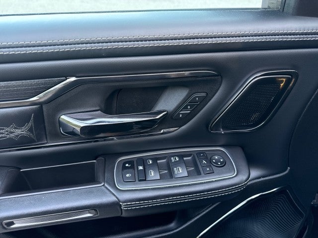 2022 RAM 1500 Limited Crew Cab 4x4 5'7" Box