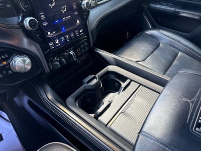 2021 RAM 1500 Limited Crew Cab 4x4 5'7" Box