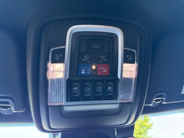 2020 RAM 1500 Limited Crew Cab 4x4 5'7" Box