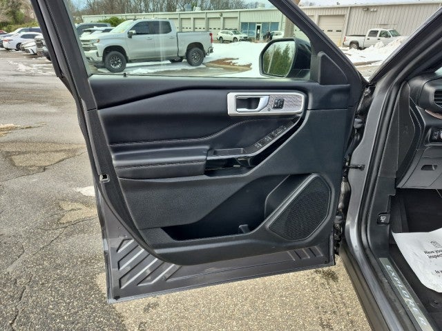 2023 Ford Explorer Platinum