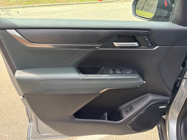 2024 GMC Acadia AT4