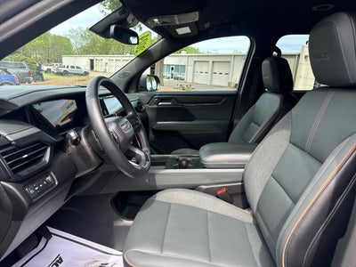 2024 GMC Acadia AT4