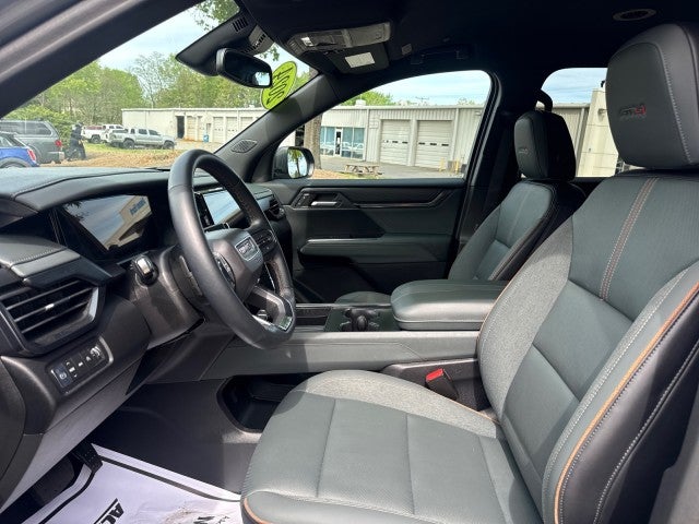 2024 GMC Acadia AT4