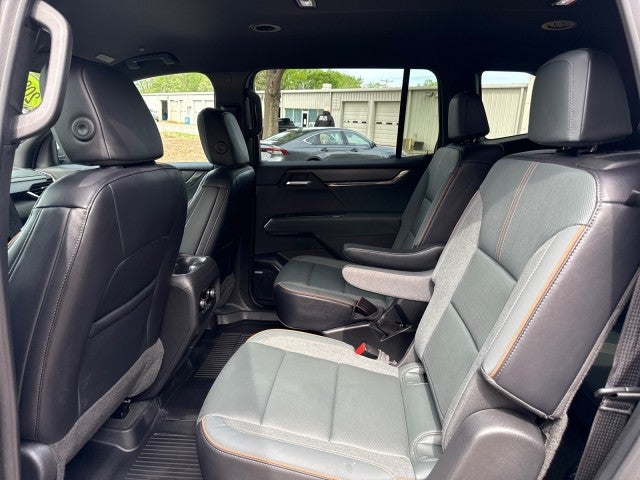 2024 GMC Acadia AT4
