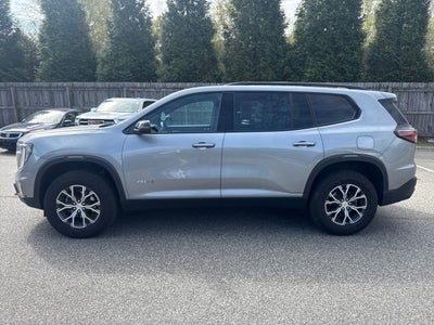2024 GMC Acadia AT4