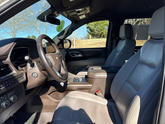 2023 Chevrolet Suburban LT