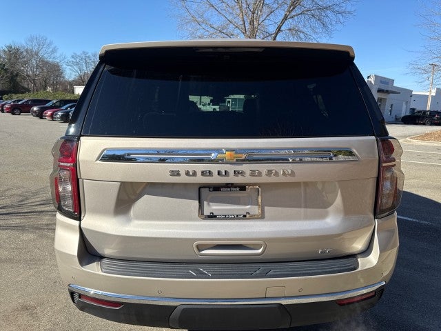 2023 Chevrolet Suburban LT