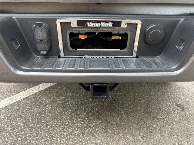 2022 GMC Canyon AT4 - Leather