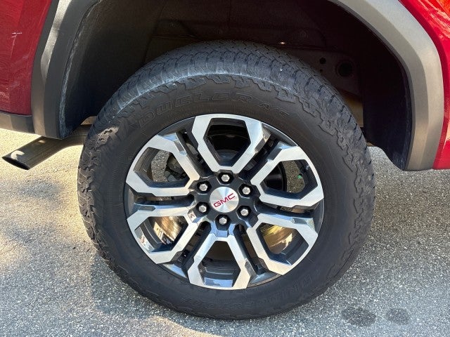 2024 GMC Canyon AT4