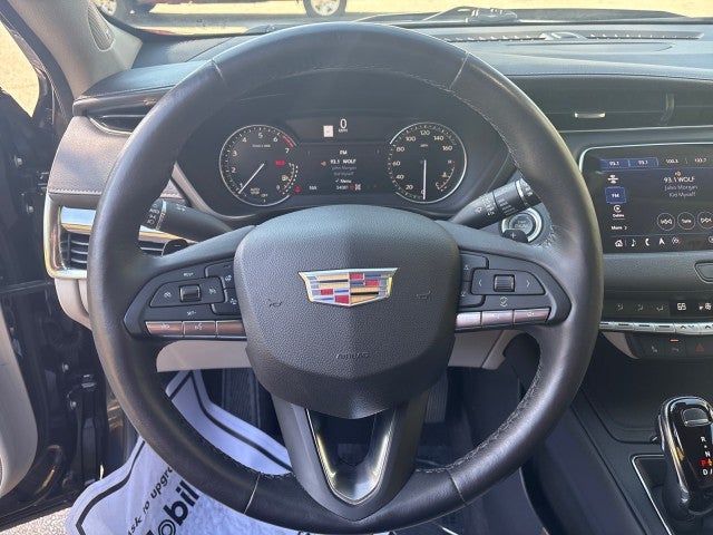 2023 Cadillac XT4 AWD Luxury