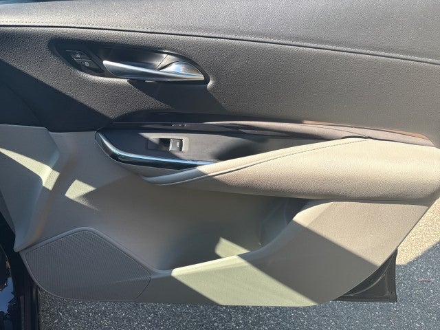 2023 Cadillac XT4 AWD Luxury