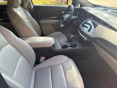 2023 Cadillac XT4 AWD Luxury