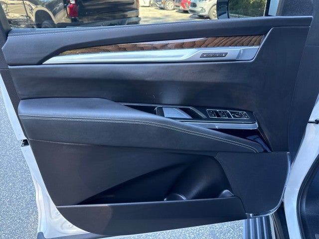 2025 Cadillac Escalade ESV Sport Platinum