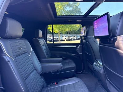 2025 Cadillac Escalade ESV Sport Platinum