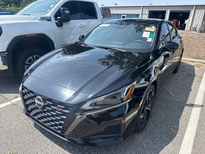 2023 Nissan Altima SR FWD