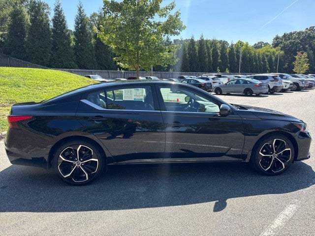 2023 Nissan Altima SR FWD