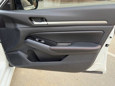 2025 Nissan Altima SR AWD