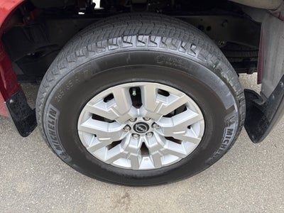 2022 Nissan Frontier Crew Cab SV 4x2