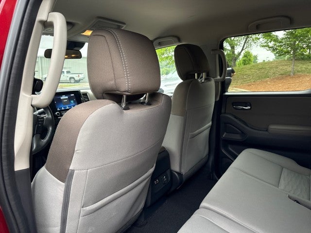 2022 Nissan Frontier Crew Cab SV 4x2