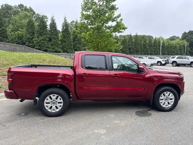 2022 Nissan Frontier Crew Cab SV 4x2