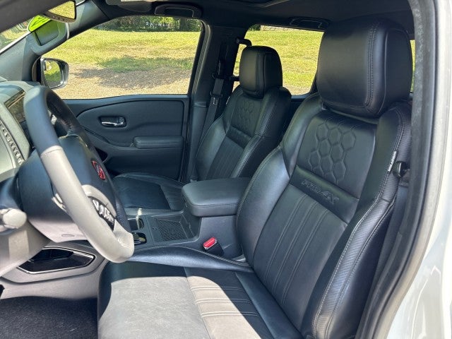 2022 Nissan Frontier Crew Cab PRO-4X 4x4