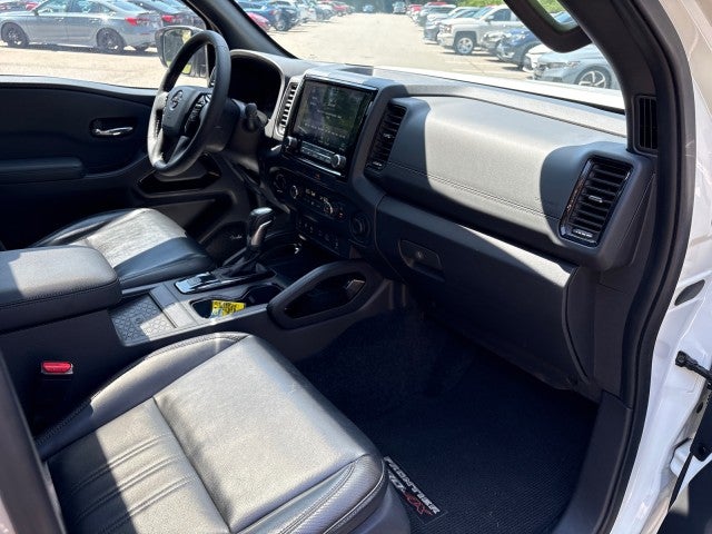 2022 Nissan Frontier Crew Cab PRO-4X 4x4