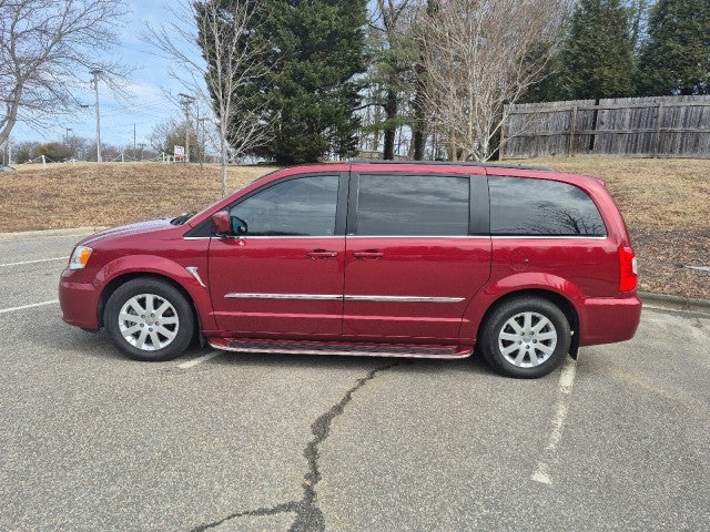 2014 Chrysler Town & Country Touring