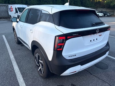 2025 Nissan Kicks SV FWD