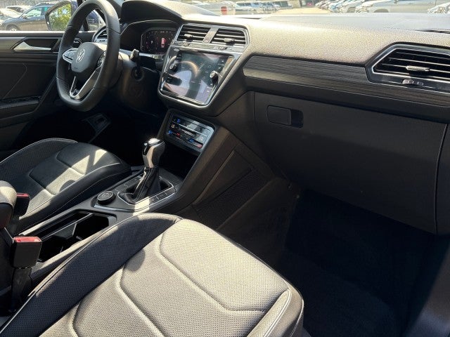 2022 Volkswagen Tiguan 2.0T SEL R-Line