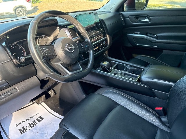 2023 Nissan Pathfinder SL FWD