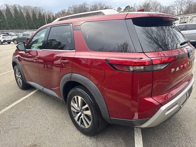 2023 Nissan Pathfinder SL 4WD