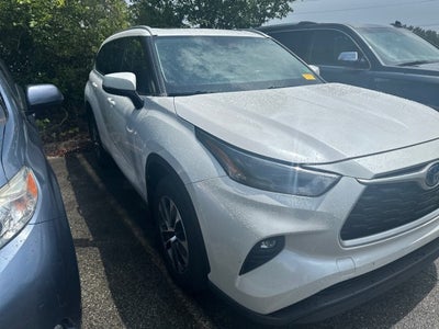 2023 Toyota Highlander Hybrid XLE