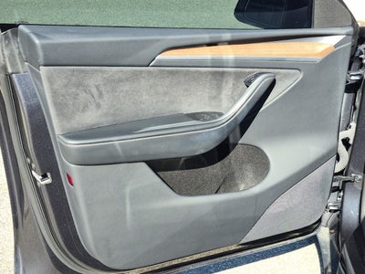 2024 Tesla Model Y Performance Dual Motor All-Wheel Drive