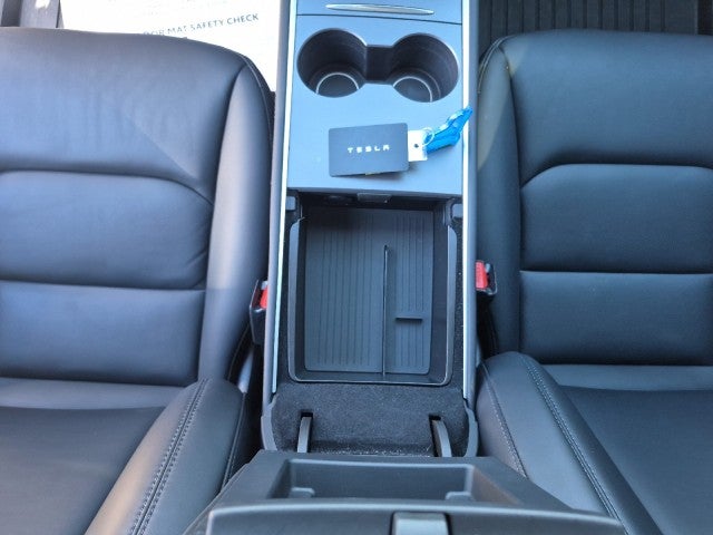 2024 Tesla Model Y Performance Dual Motor All-Wheel Drive