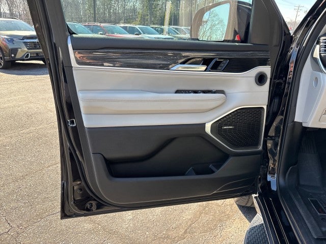 2022 Jeep Wagoneer Series III