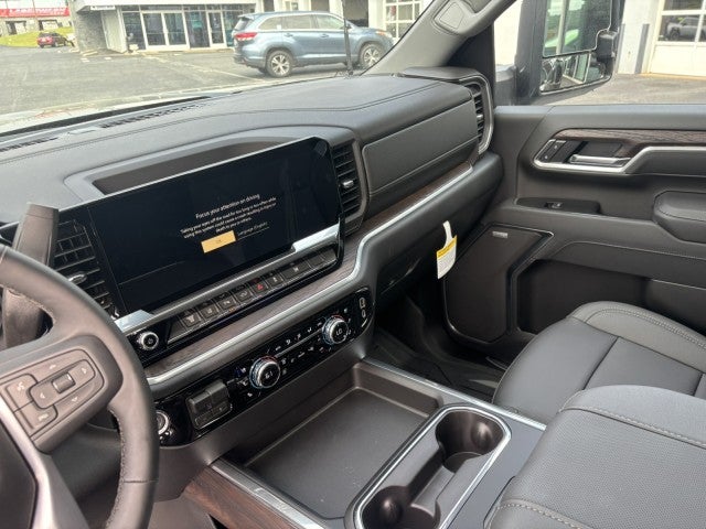 2026 GMC Sierra 3500 HD SLT DRW