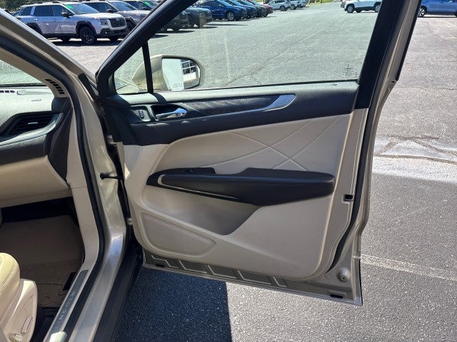2017 Lincoln MKC Reserve