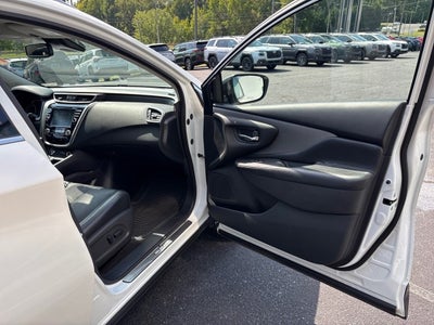 2023 Nissan Murano SL