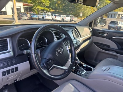 2017 Toyota Highlander Limited