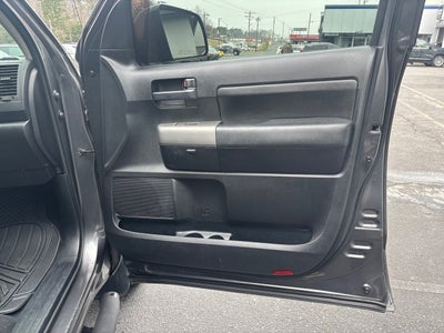 2011 Toyota Tundra 2WD Truck CREW 2WD V8 5.7 G