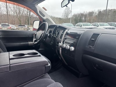2011 Toyota Tundra 2WD Truck CREW 2WD V8 5.7 G