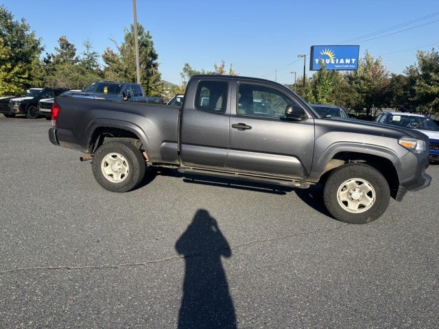 2016 Toyota Tacoma SR