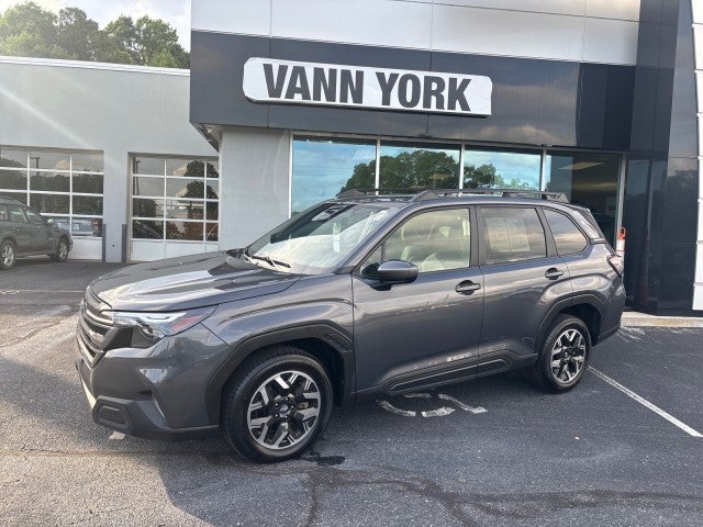 2025 Subaru Forester Premium
