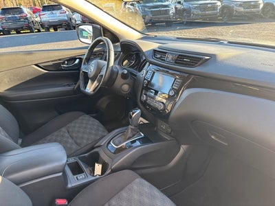 2022 Nissan Rogue Sport SV