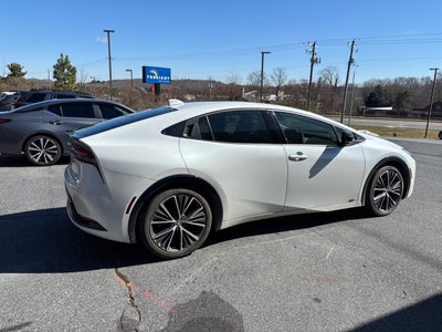 2024 Toyota Prius LE