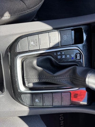 2022 Hyundai Ioniq Hybrid SE