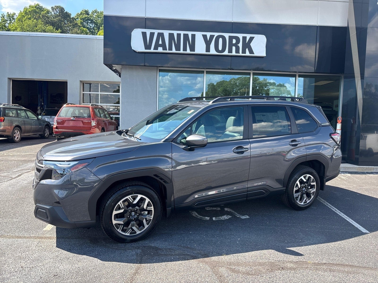 2026 Subaru FORESTER Premium